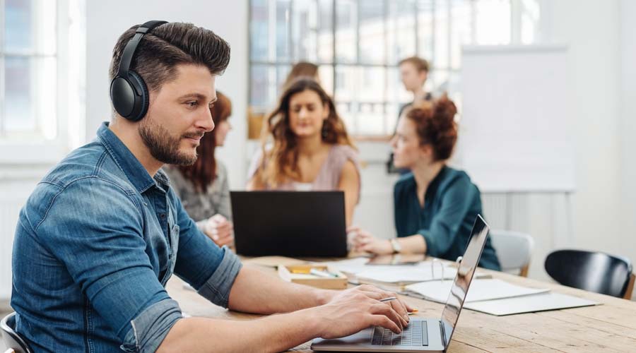 Bruits au travail : les effets du bruit prolongé sur l'oreille interne