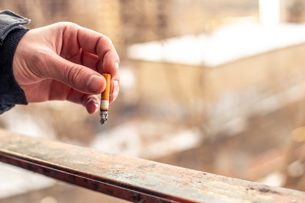 Le règlement avec les fabricants de tabac critiqué pour ses failles en prévention