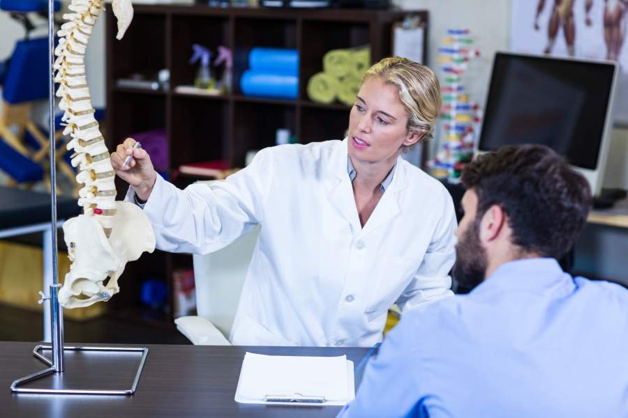 Première ligne : les chiropraticiens du Québec saluent la nouvelle politique, mais demandent leur intégration
