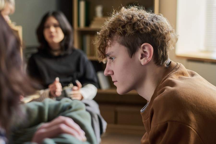 Tel-jeunes sonne l'alarme sur la santé mentale des adolescents au Québec
