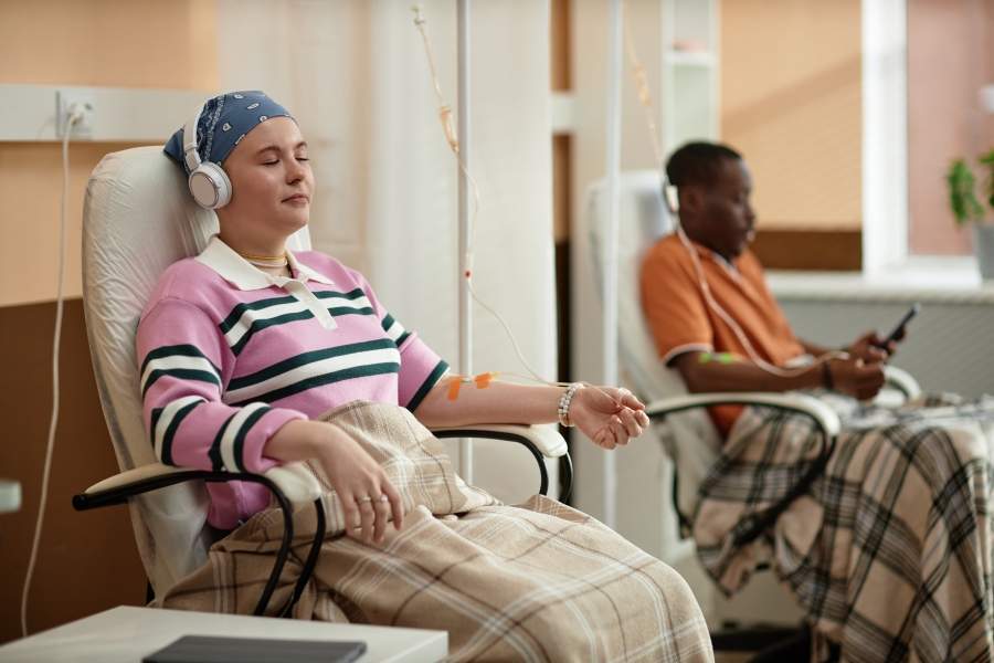 Cancer au Canada : 575 millions de dollars supplémentaires par année réclamés pour les soins