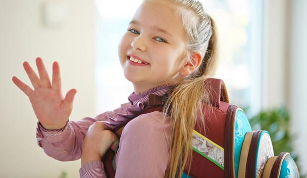 6 signes que quelque chose cloche avec le sac à dos de votre enfant