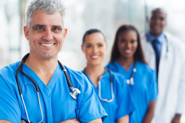 Pandémie de la COVID-19 - Modalités du déploiement des médecins dans les milieux de vie des aînés